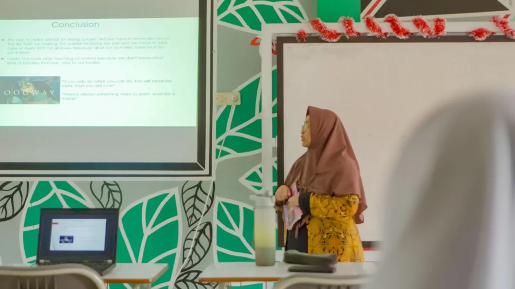 Kenali 8 Peran Penting Kepala Sekolah Dalam Memimpin