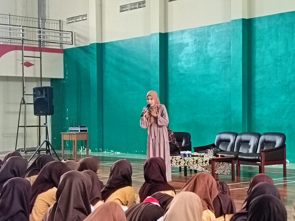 Go Green Program Agro SMPI Bani Hasyim Tanamkan Kepedulian Lingkungan Sejak Dini